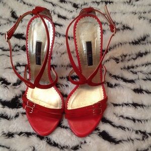 Red Carolina Herrera sexy heels